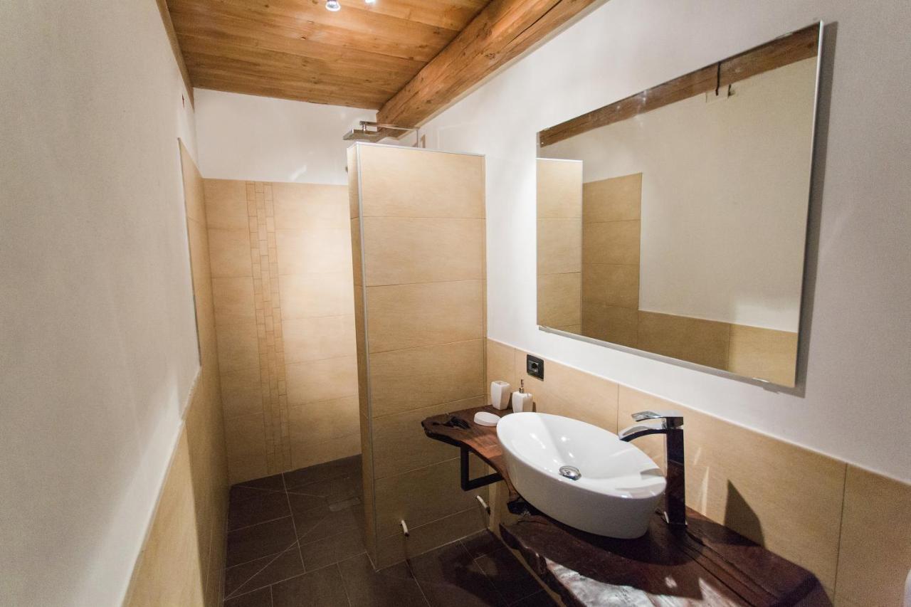 B&B Barbaia Levice 外观 照片